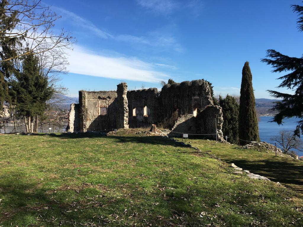 Villa La Casa Nel Parco à Arona Extérieur photo