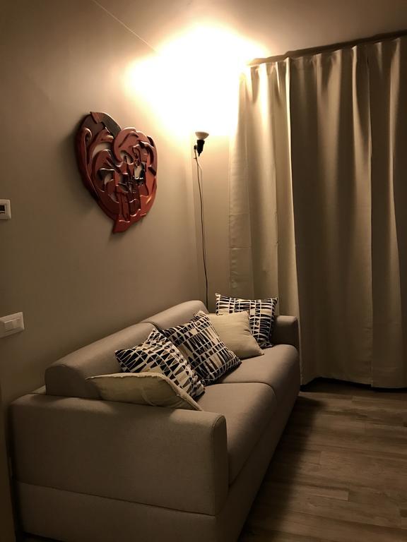 Villa La Casa Nel Parco à Arona Extérieur photo