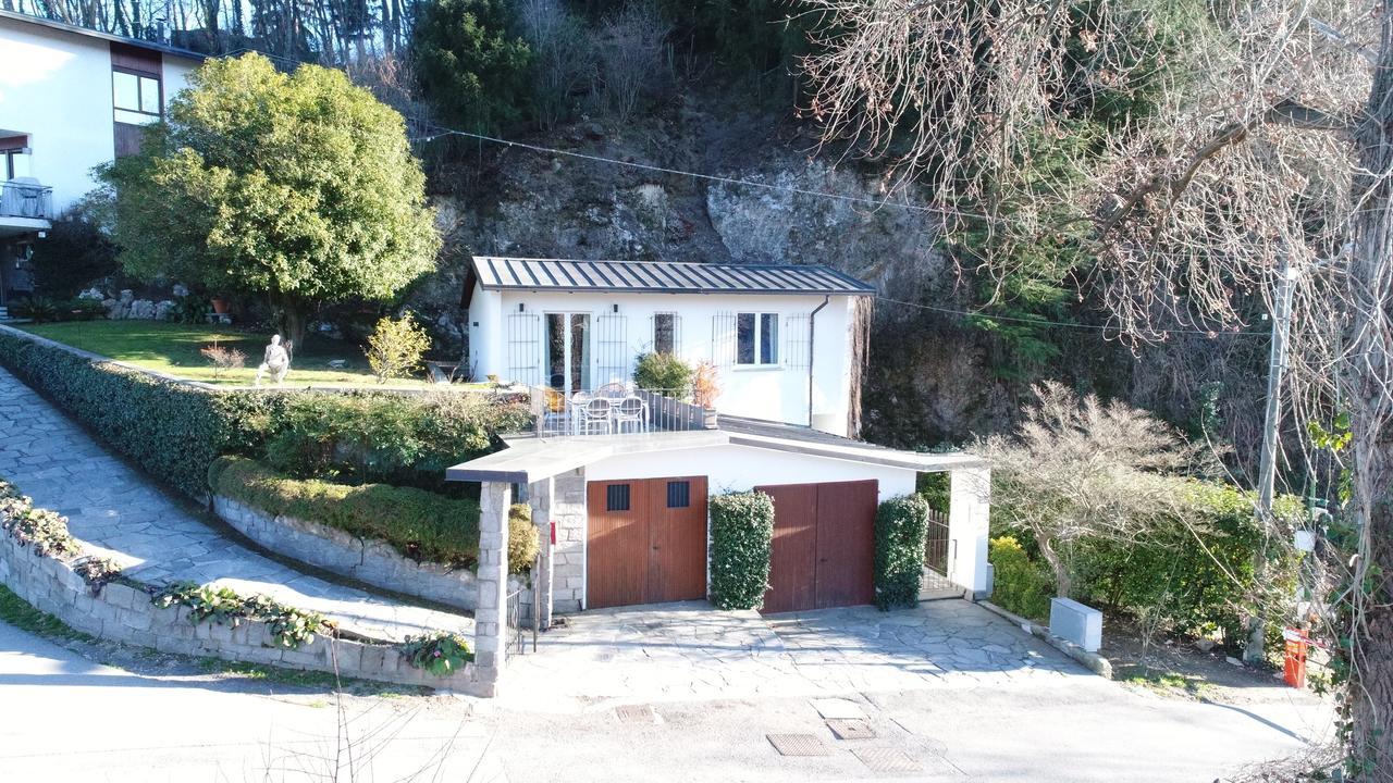 Villa La Casa Nel Parco à Arona Extérieur photo